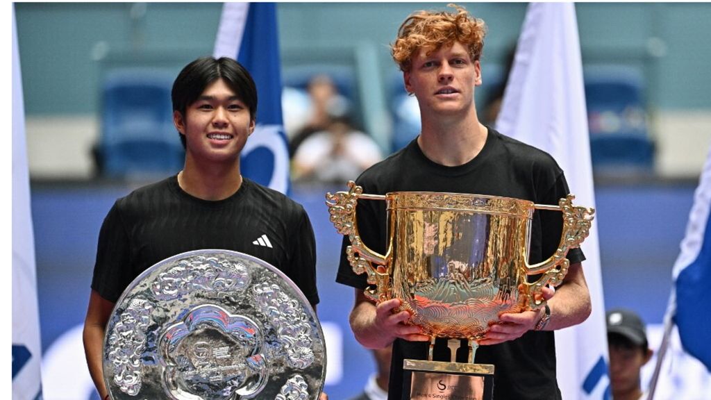 Jannik Sinner torna a sorridere. E' suo il 'China Open'