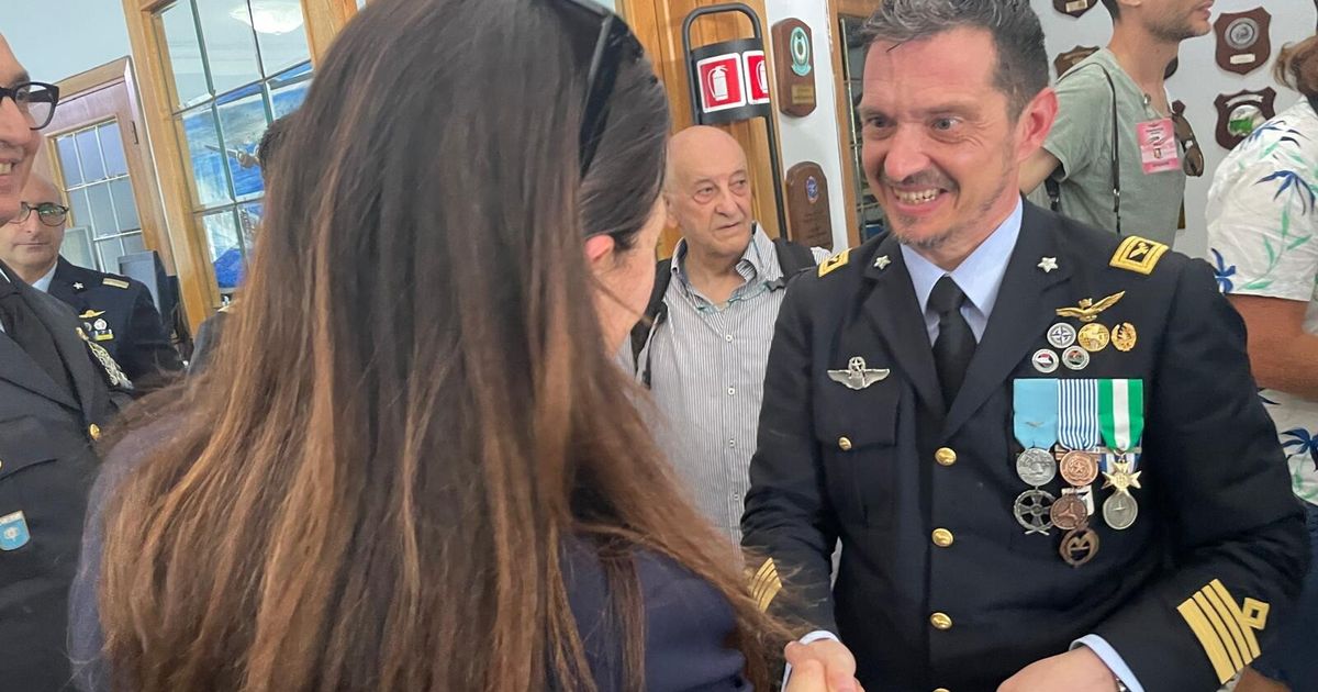 Aereo militare da addestramento precipita al Circeo, morti il comandante di stormo e un al...