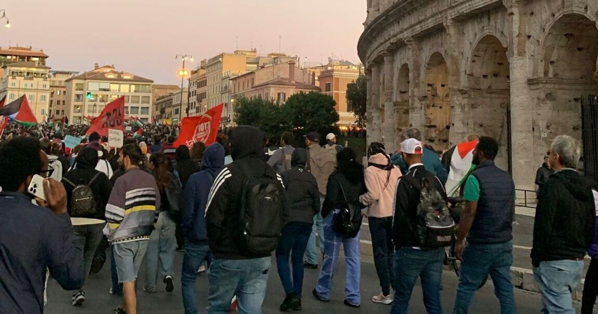 Il corteo per la Global Flotilla partito dal Colosseo
