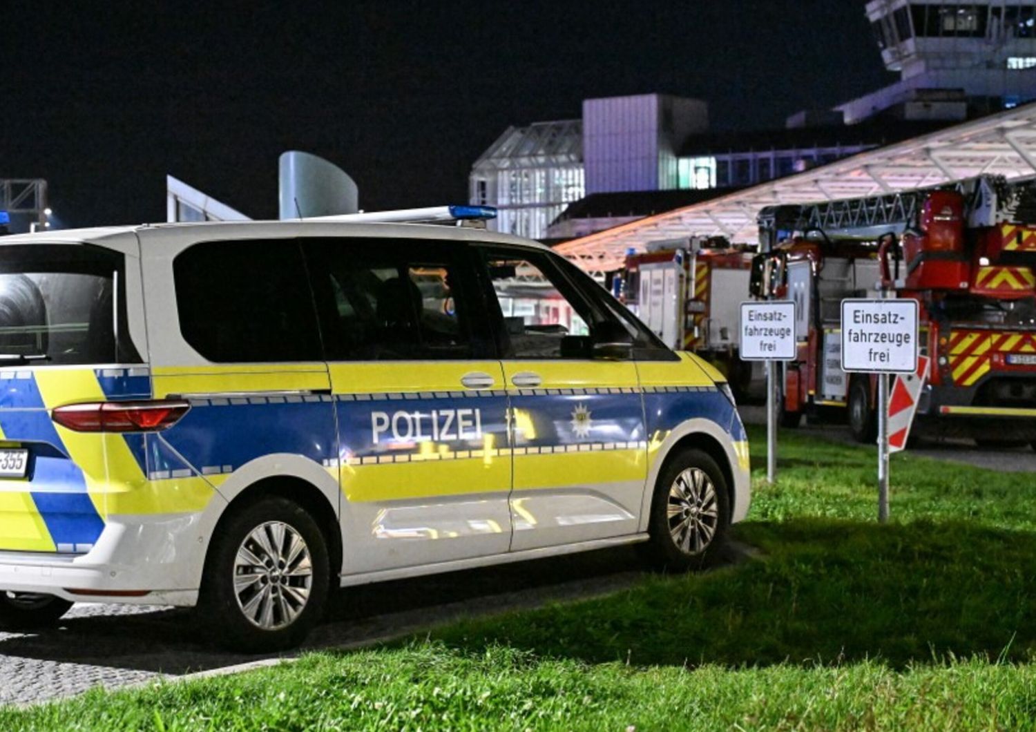 L'aeroporto di Monaco di baviera chiuso per avvistamento di droni sospetti