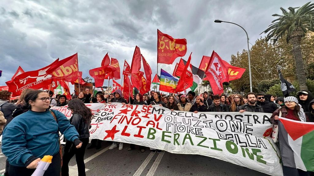 L'Italia manifesta per Gaza. La Cgil, "2 milioni in piazza". Il Viminale: "No, sono 400mila"