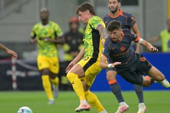 Il Verona cade in casa, il Sassuolo ringrazia Pinamonti e vince 1-0