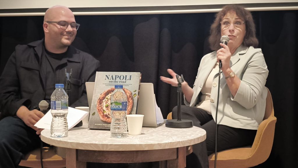 Michele Pascarella presenta il suo libro “Napoli on the Road”