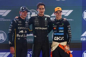 Gp di Singapore, Russell in pole. Le Ferrari ancora indietro