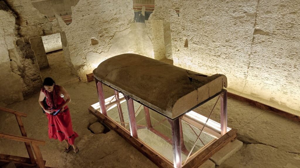 Nella Valle dei Re in Egitto riapre la tomba di Amenofi III. Ma il faraone non c'è più