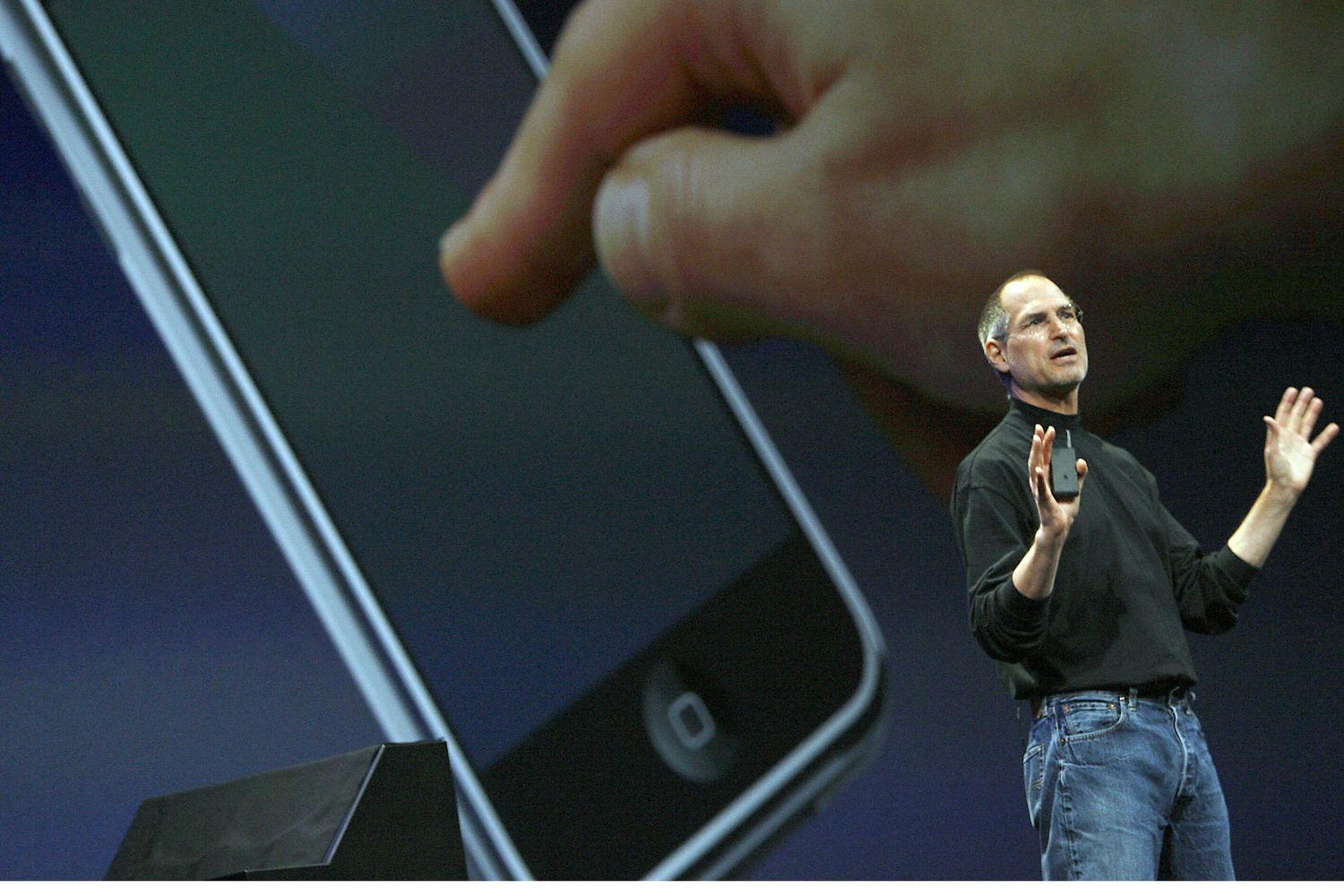 Quattordici anni fa l'addio a Steve Jobs, il visionario di Apple