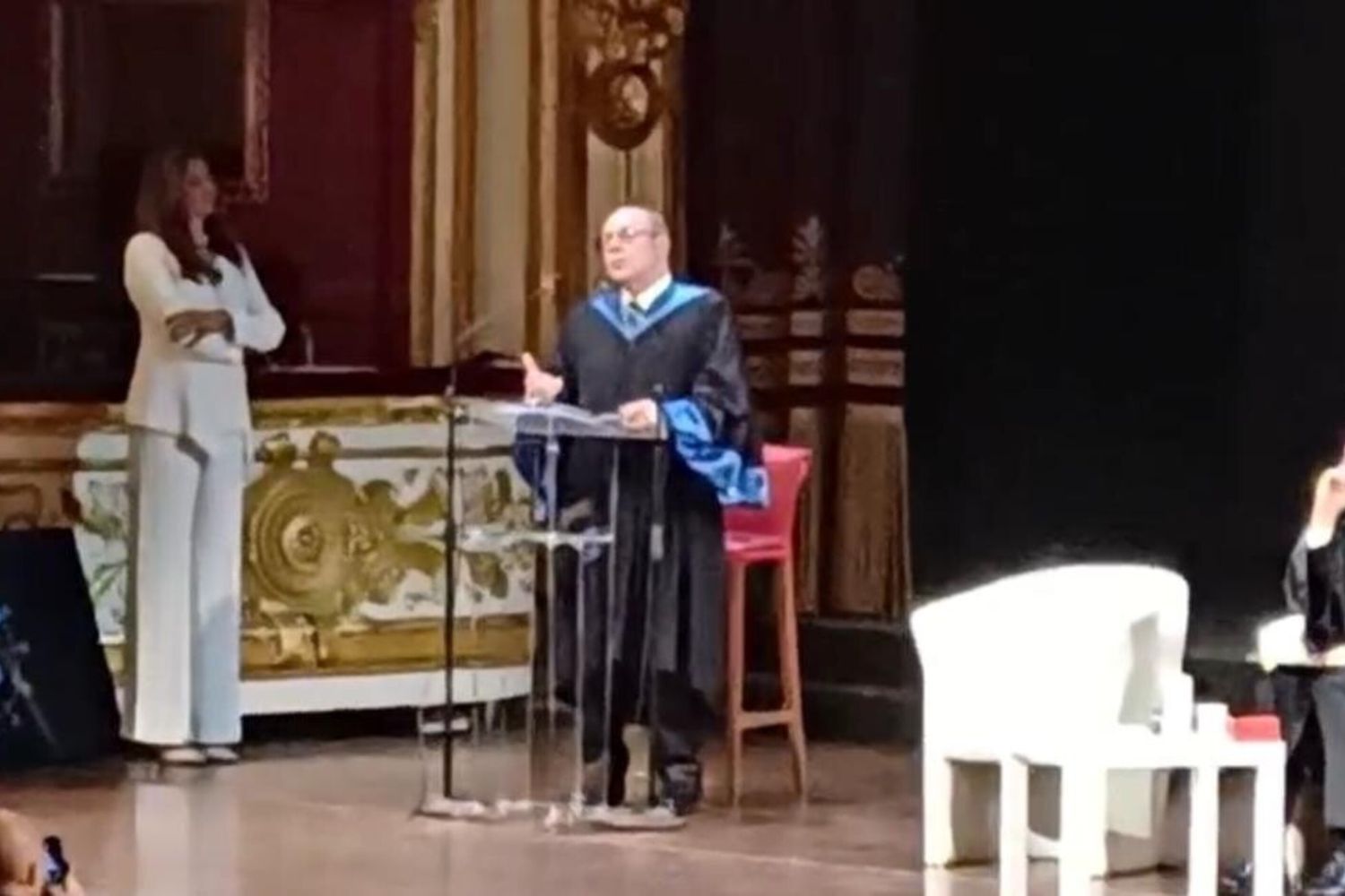 Carlo Verdone diventa dottore a Bari