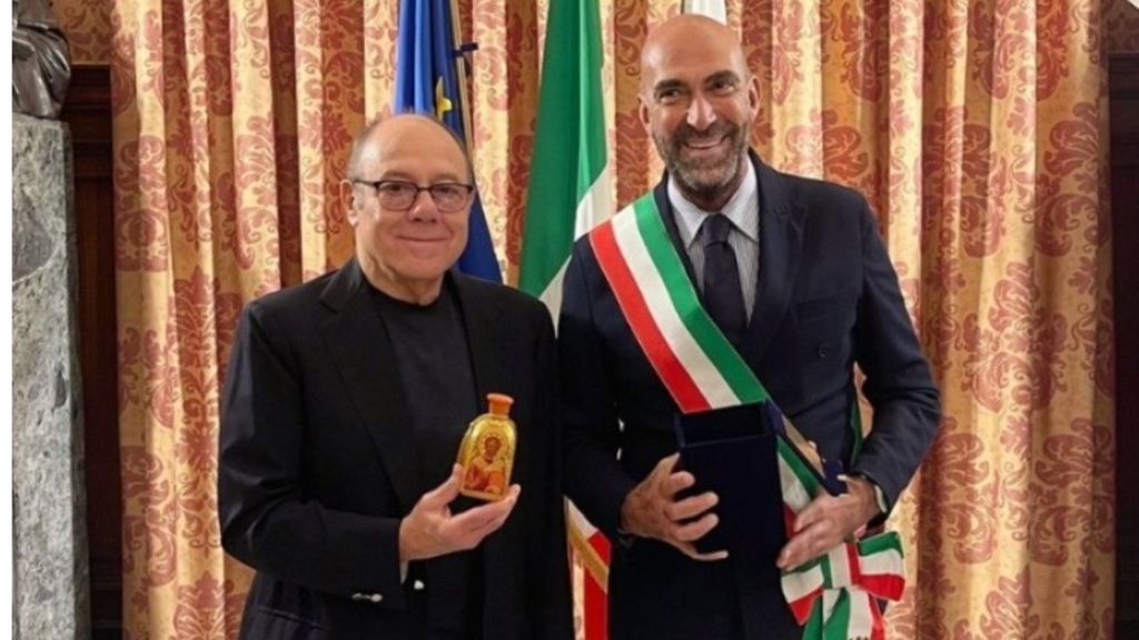 Carlo Verdone diventa dottore a Bari