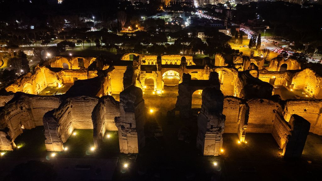 Terme di Caracalla di notte