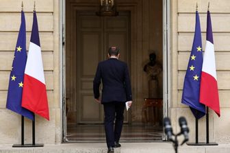 Il Primo Ministro francese Sébastien Lecornu ha presentato le dimissioni