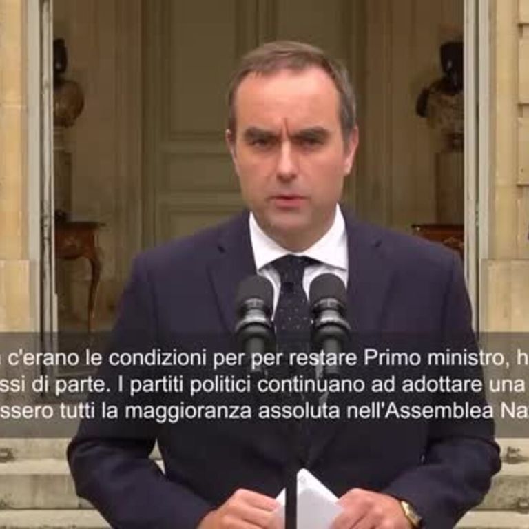 Si dimette in Francia Lecornu dopo 27 giorni: Non c'erano condizioni per restare Primo ministro