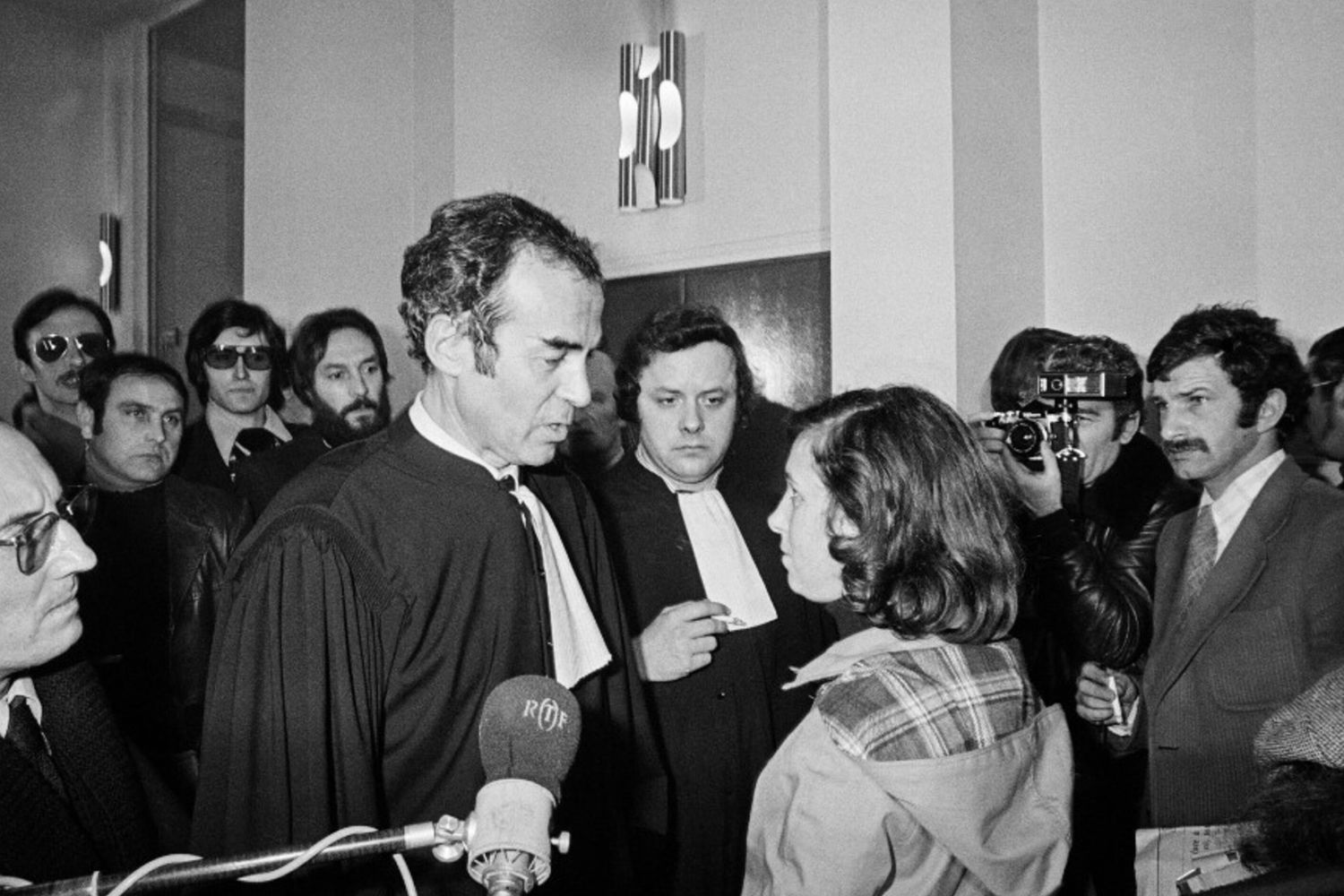 Cerimonia solenne al Pantheon per l'uomo che fece abolire la pena di morte in Francia