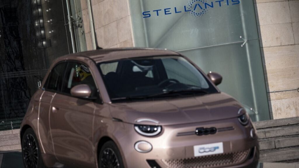 Stellantis, crollo della produzione in Italia. Fim: "Risultato peggiore delle previsioni"
