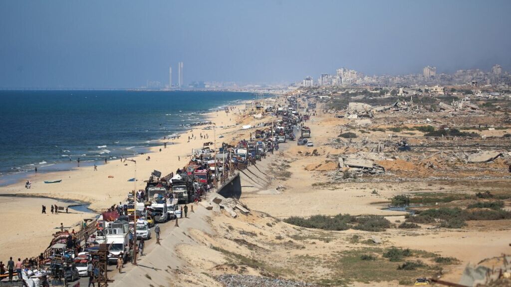 Centinaia di carri armati alle porte di Gaza City. E Trump avverte Netanyahu; "Qatar nostro alleato"