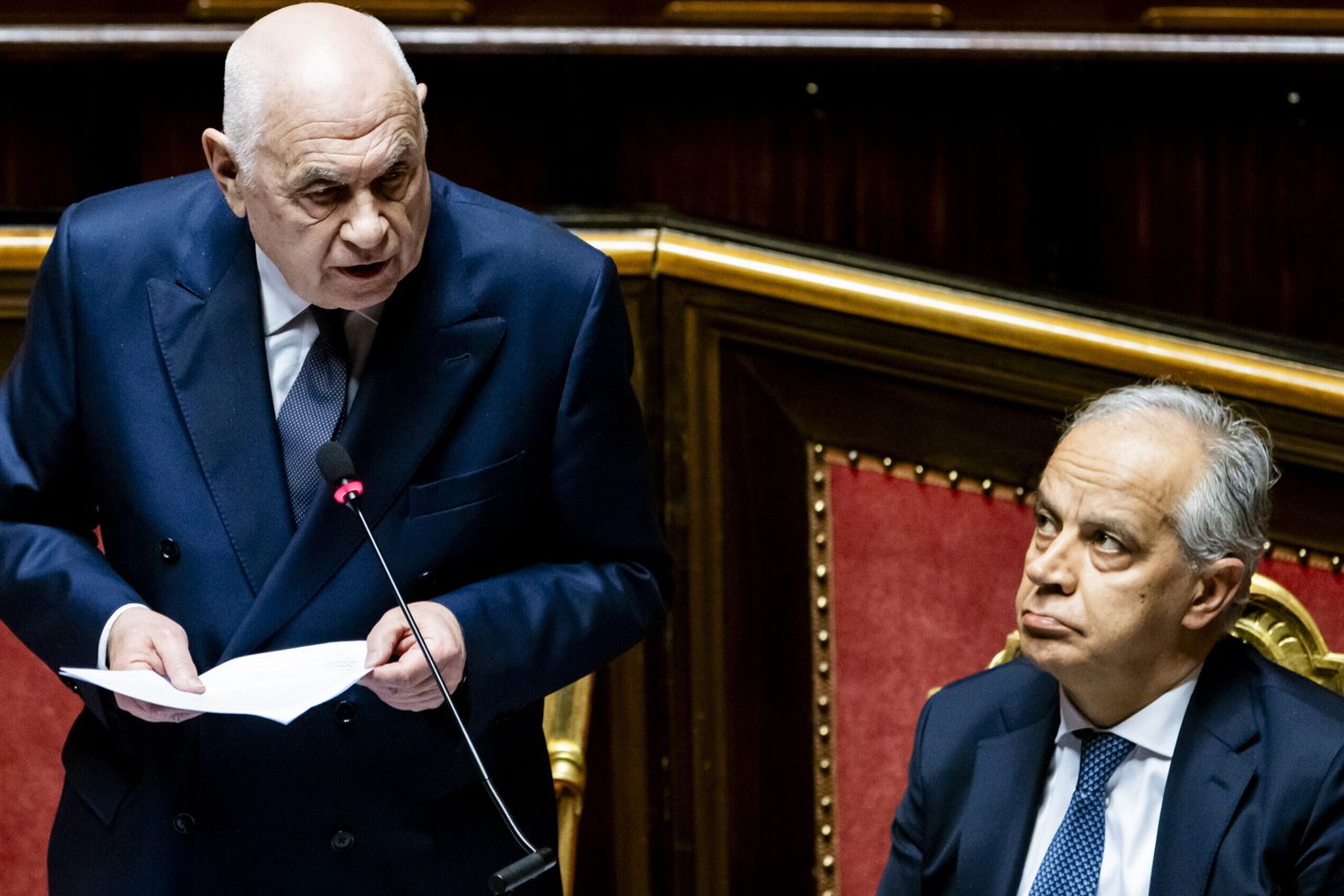 Caso Almasri, la Giunta della Camera dice no al processo per Piantedosi, Nordio e Mantovani