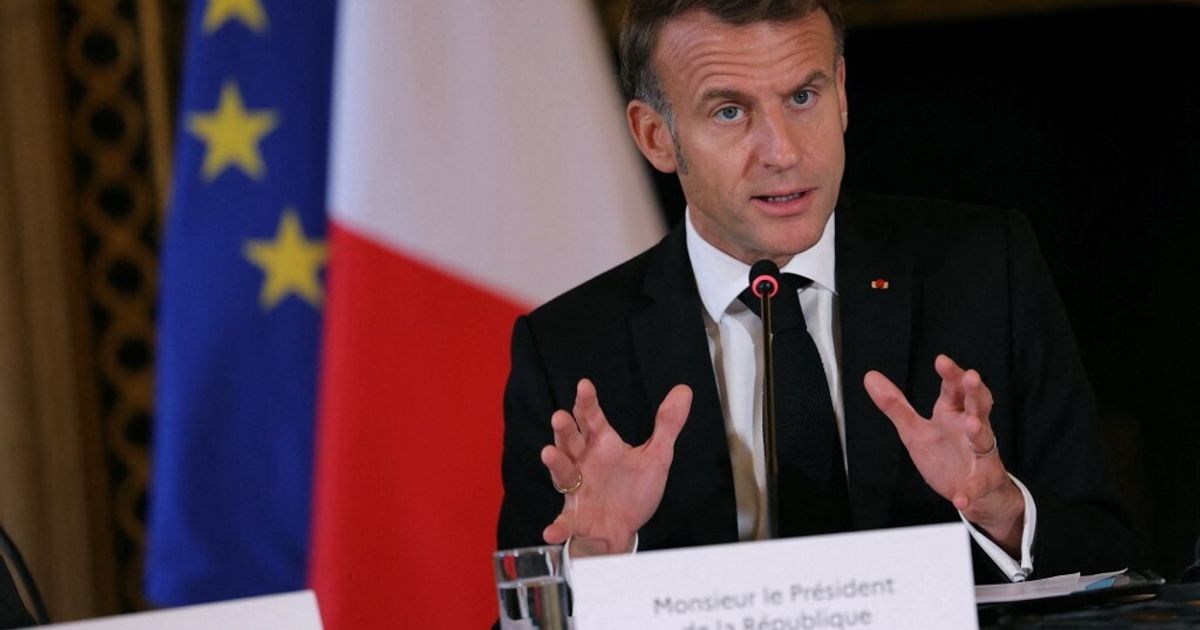 フランスは核弾頭を増強