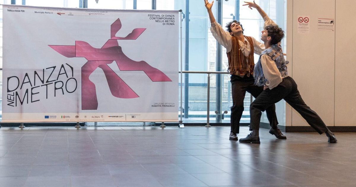 stazioni come palcoscenici sulla metro c di roma si danza e si balla