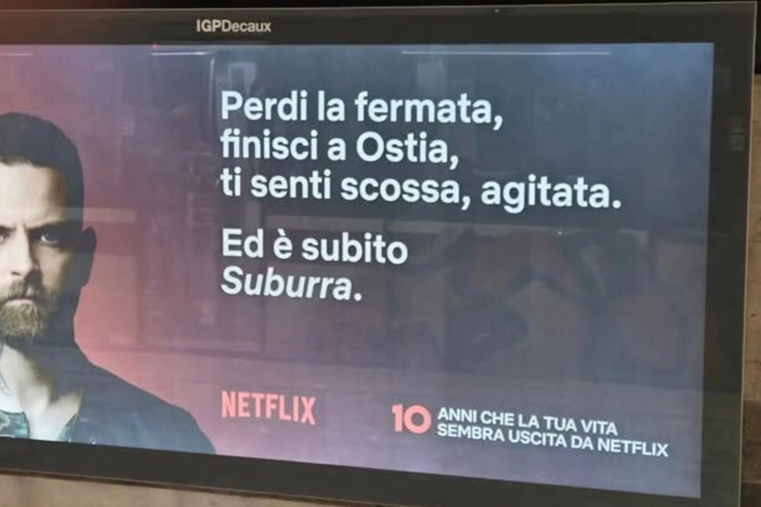 Il cartellone pubblicitario di Suburra