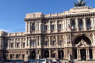 Il no della Cassazione al detenuto attore, "non può recitare fuori dal carcere"