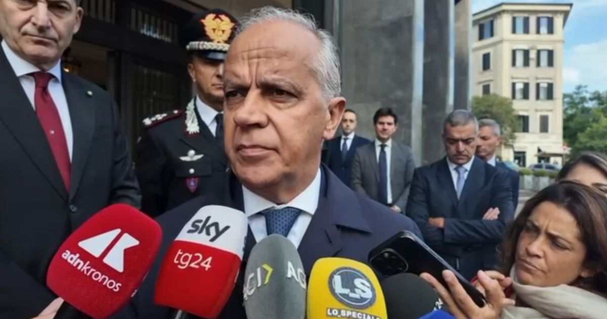 Piantedosi ai carabinieri coinvolti nell