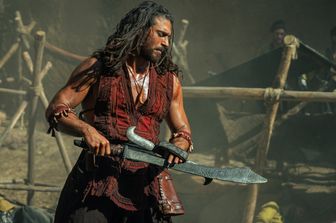 Can Yaman in una scena di 'Sandokan'