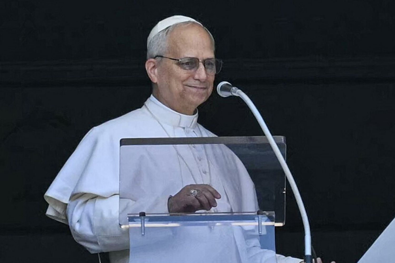 Papa: "L'usura peccato grave, rende schiave le persone"