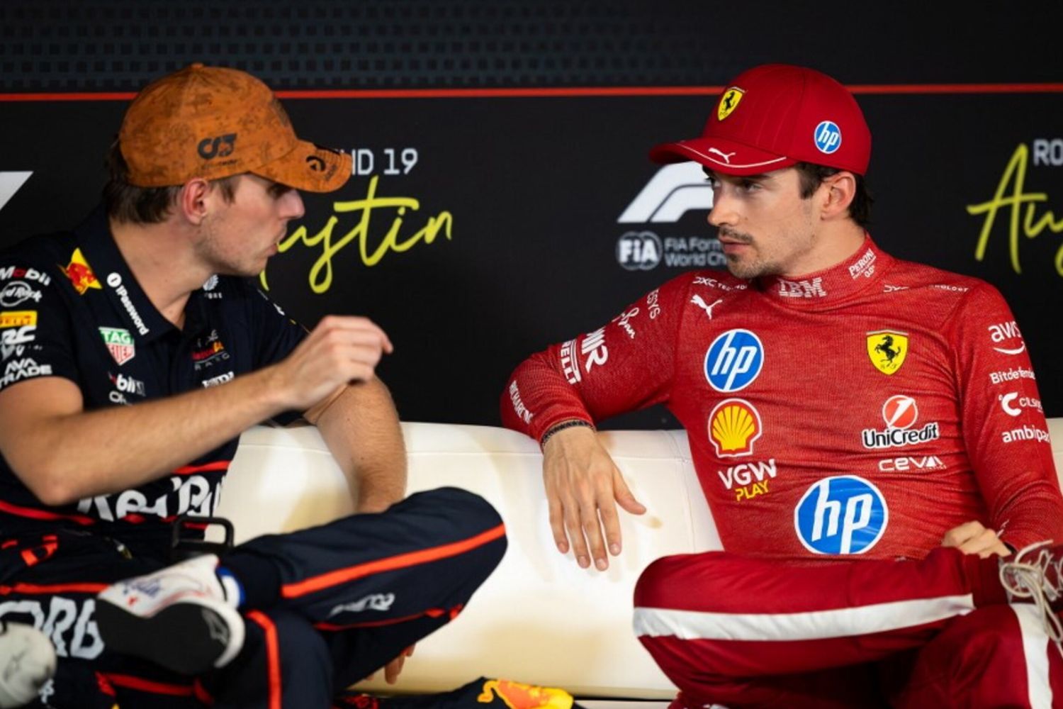 Verstappen e Leclerc