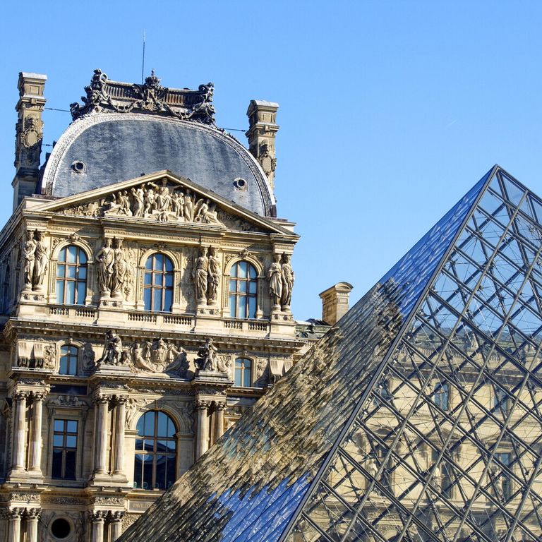 Louvre, svelato il bottino della rapina