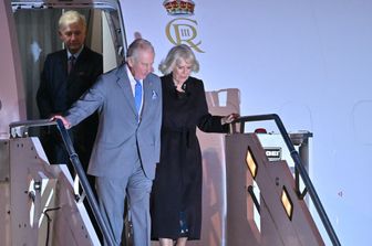 Re Carlo e Camilla all'aeroporto di Ciampino