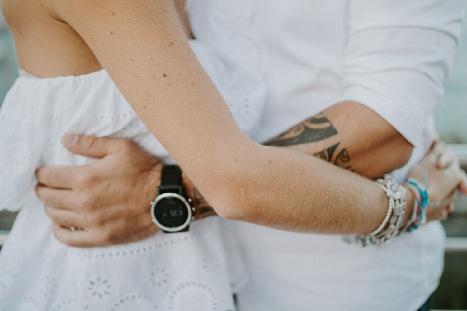 Manipolatori, contatto fisico