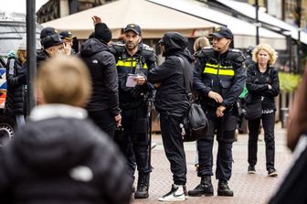 Tifosi del Napoli marchiati con i numeri. Tajani chiede spiegazioni all'Olanda