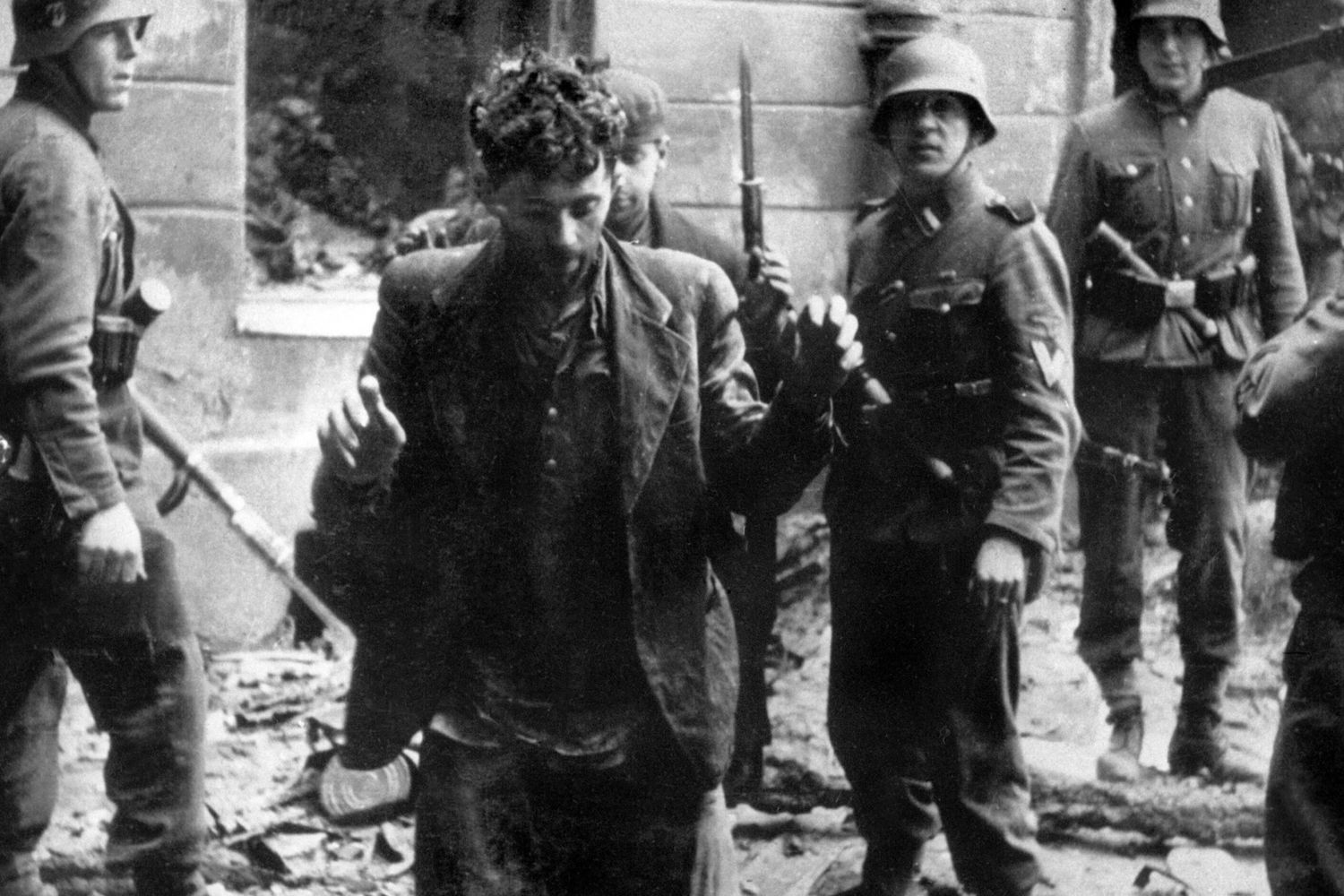 Addio all'ultimo eroe del Ghetto di Varsavia