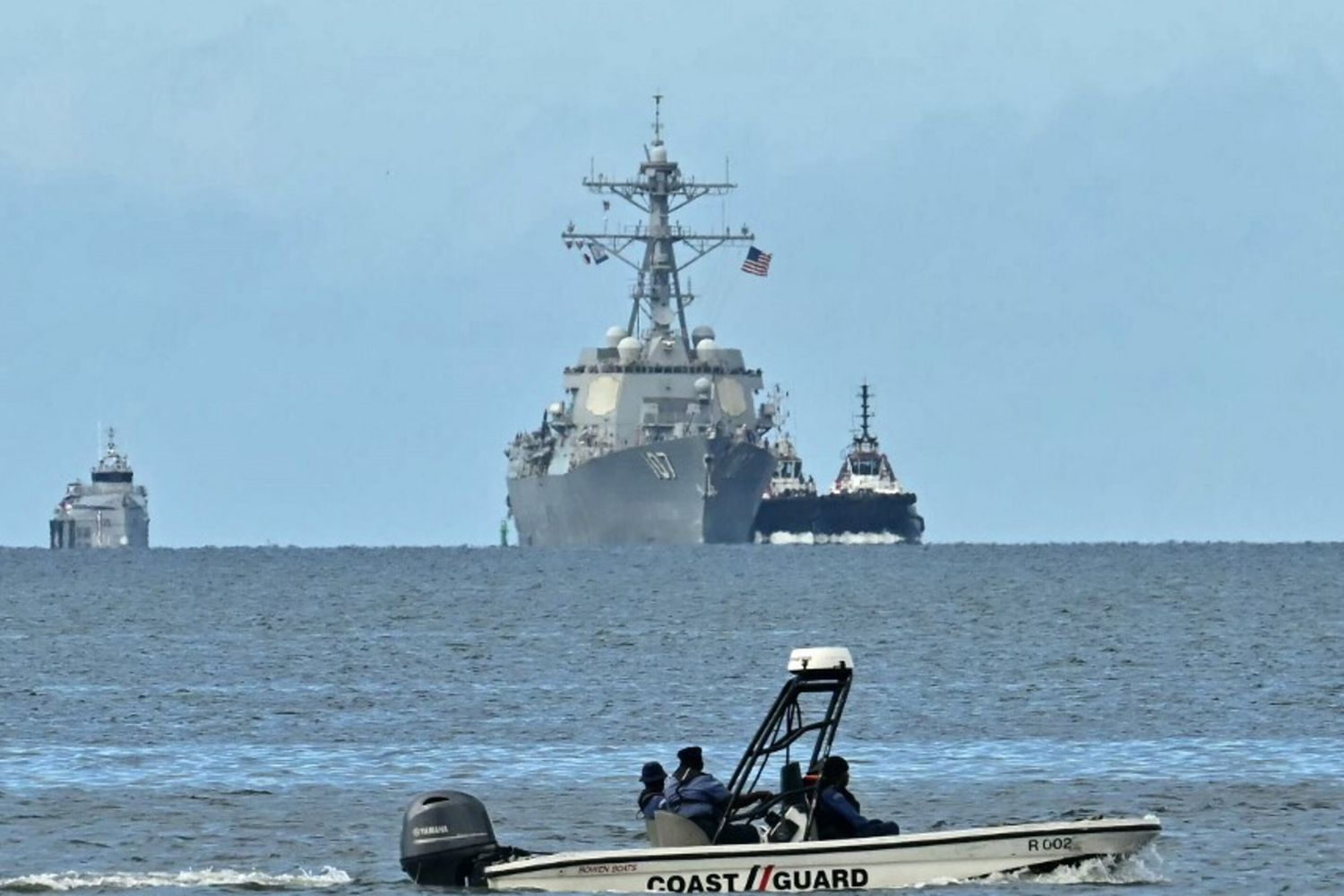 La nave da guerra USS Gravely avvistata  davanti a Trinidad e Tobago