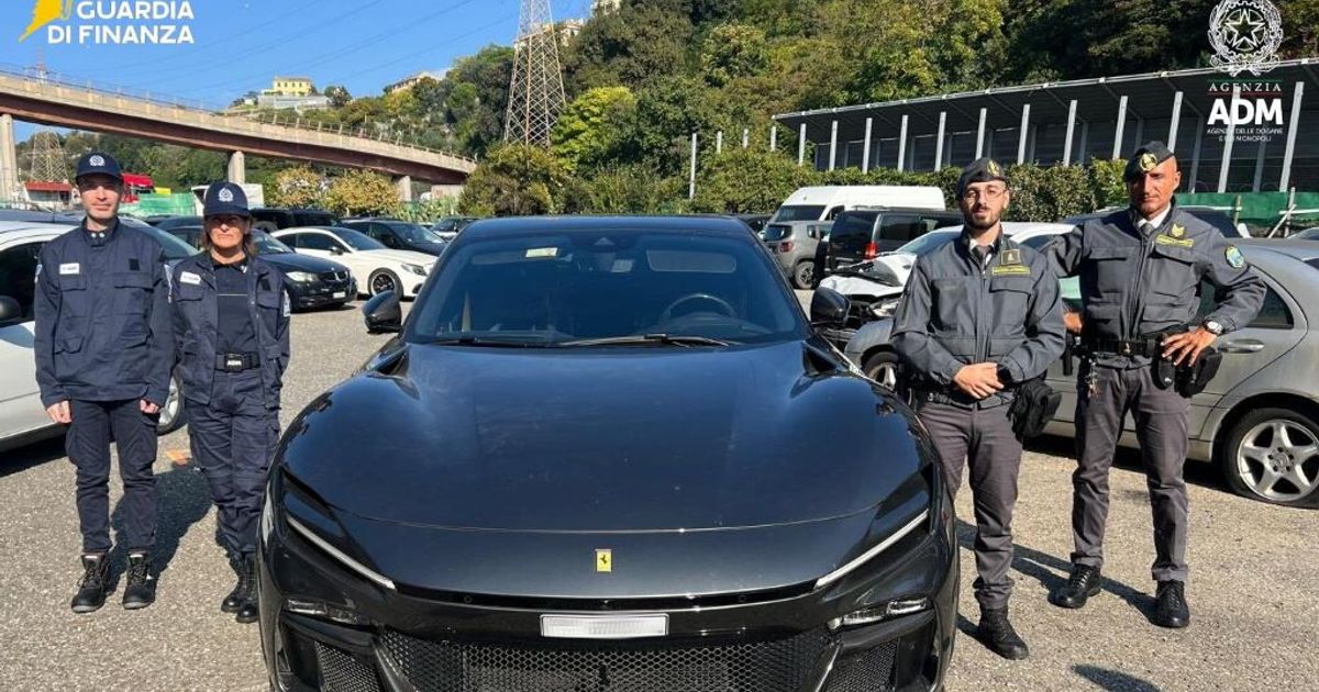 Sequestrata al porto di Genova una Ferrari da 700mila euro per contrabbando, guidata da un francese