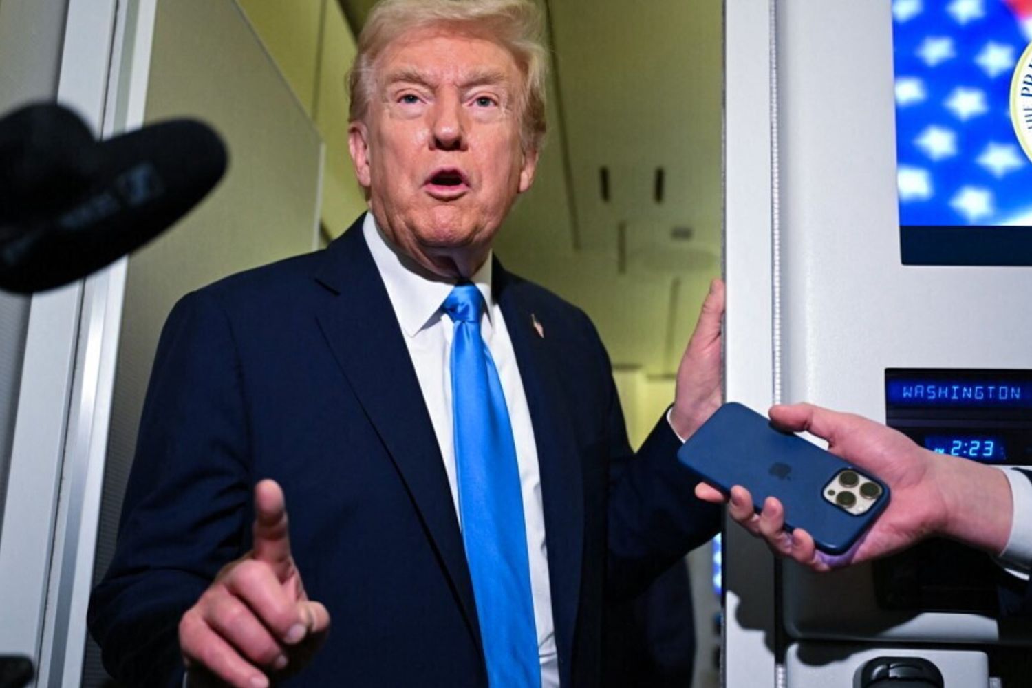 Trump  gela Putin: "Faccia finire la guerra invece di testare missili"