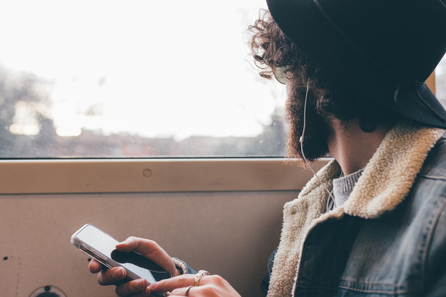 &nbsp;Un ragazzo in viaggio attraverso l'Europa con Interrail