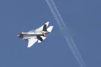 Belgio, spazio aereo troppo ristretto per addestrare i piloti degli F-35: ipotesi accordo con l’Italia