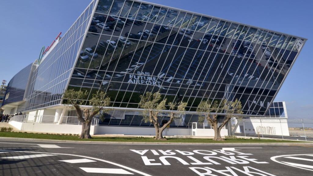 Aeroporto Karol Wojtyla di Bari Palese