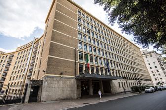 La Corte dei Conti boccia il Ponte sullo Stretto. Meloni: "Atto di invasione dei giudici"