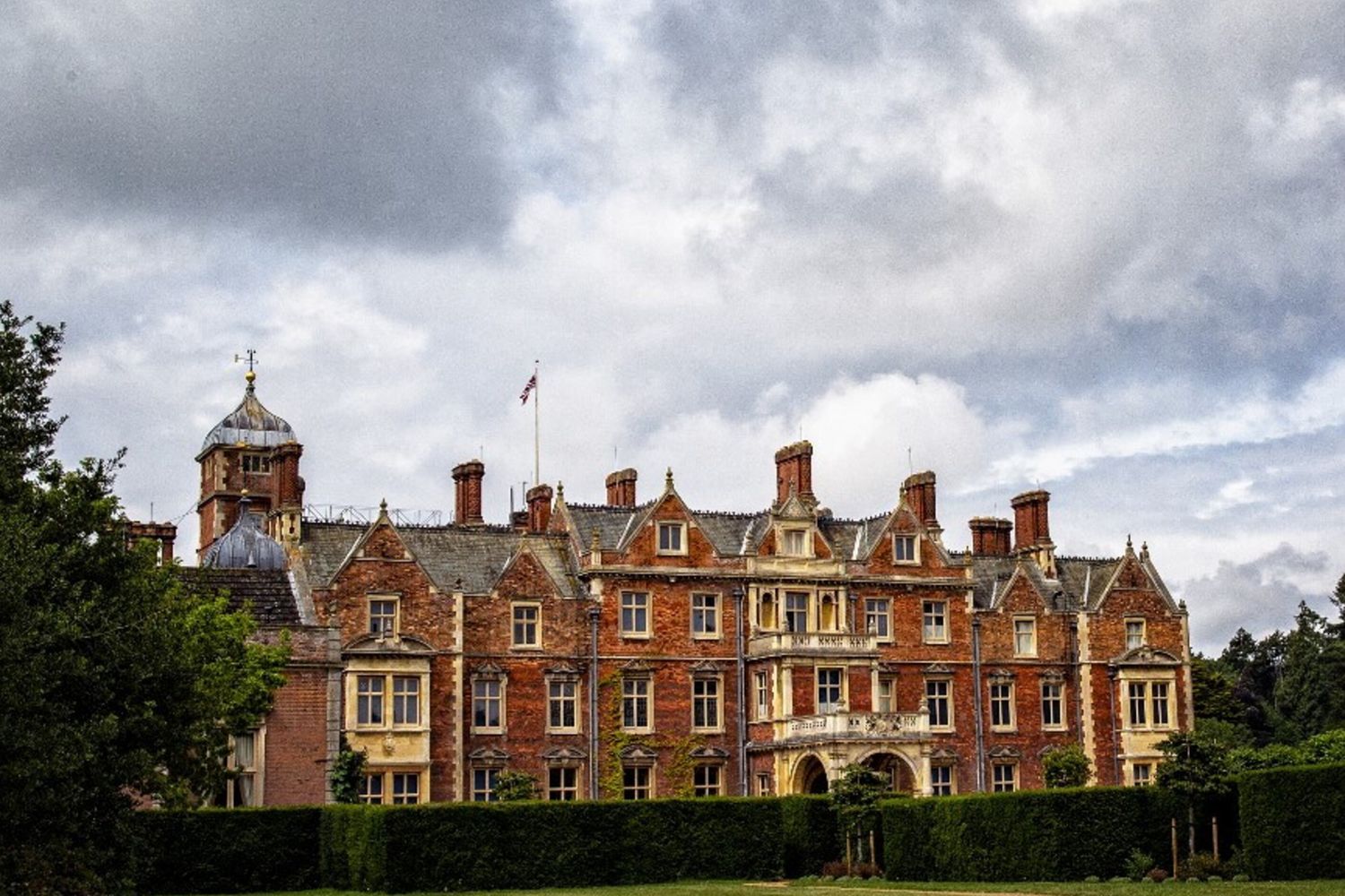 Una vista generale di Sandringham House, una residenza reale nella tenuta di Sandringham nel North Norfolk in Inghilterra
