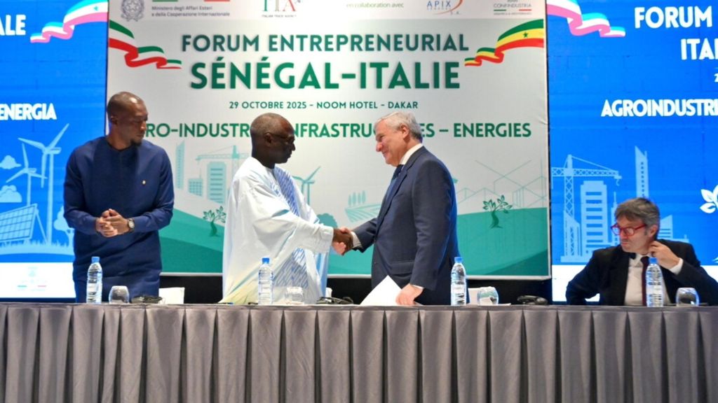 Pour l’ambassadeur Ndiaye, la visite de Tajani et Piantedosi au Sénégal relance le dialogue politique