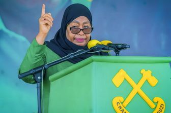 Samia Suluhu Hassan, rieletta presidente della Tanzania