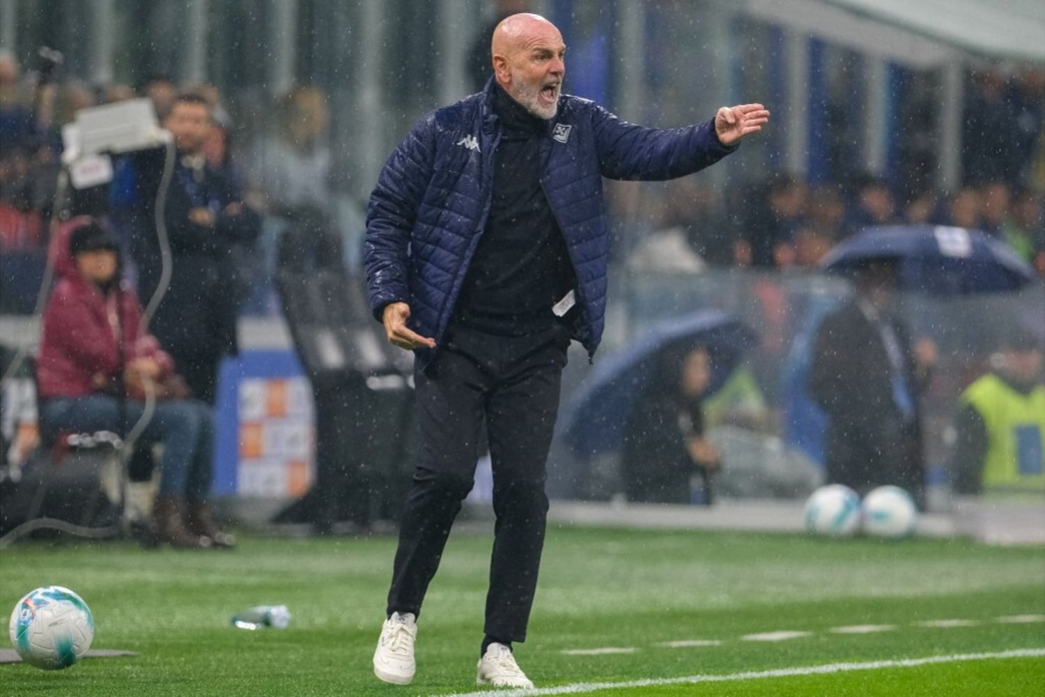 E' divorzio tra la Fiorentina e Stefano Pioli