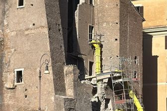 Crollo Torre dei Conti