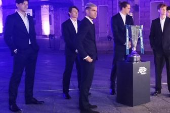 Tennisti sfilano sul Blu Carpet a Torino