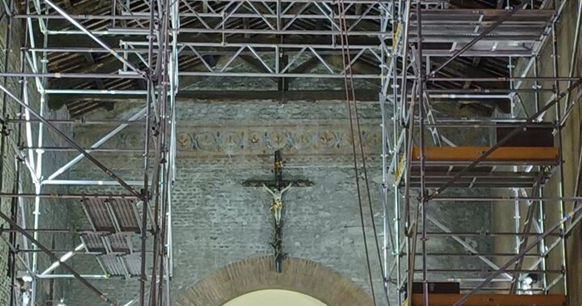 La chiesa di Albano rischia di crollare, non ci sono fondi