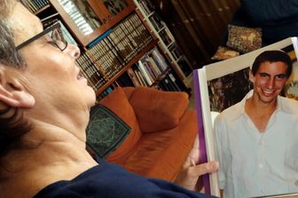 Leah Goldin madre del tenente israeliano Hadar Goldin ucciso nel 2014