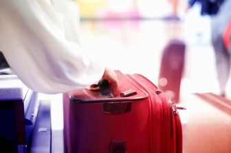 &nbsp; Partenze, viaggiare, migrare, voli, aeroporto, valigie