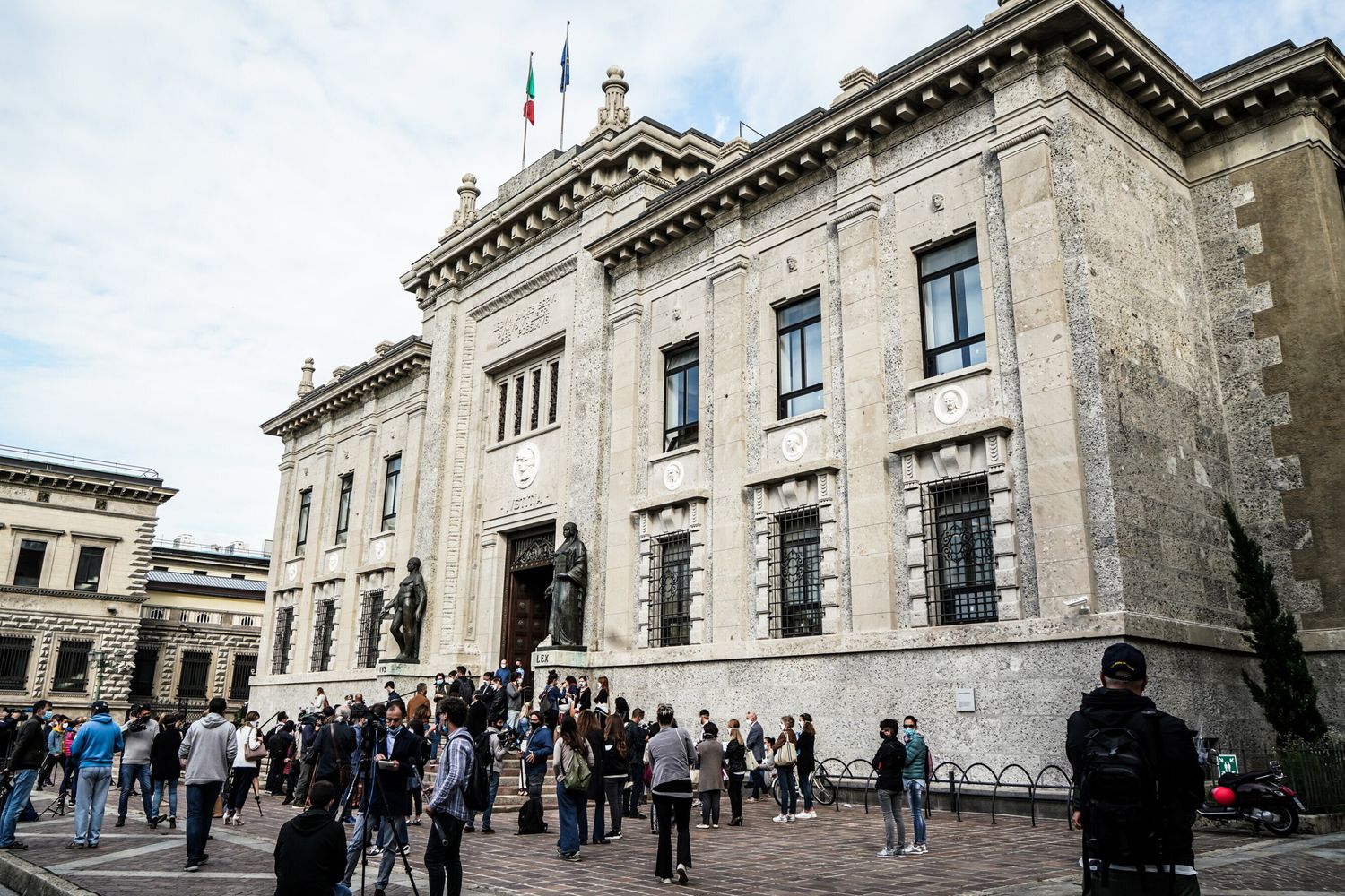 Il palazzo che ospita la procura di Bergamo