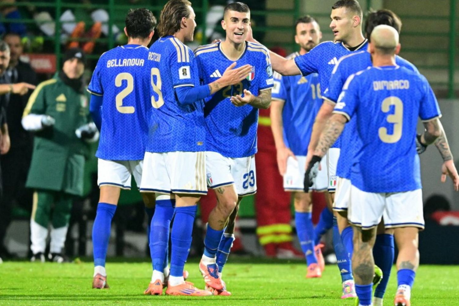 Mancini festeggia il gol dell'1-0